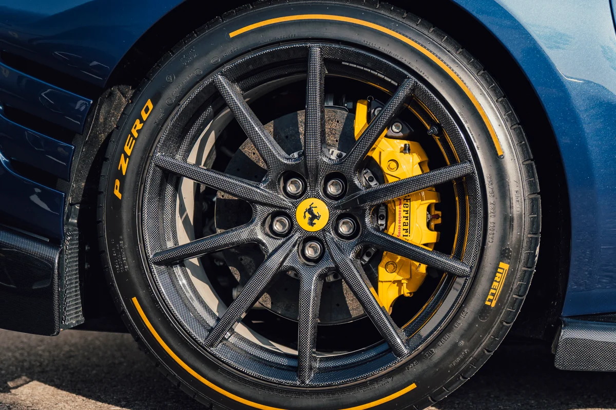 Ferrari 812 Competizione